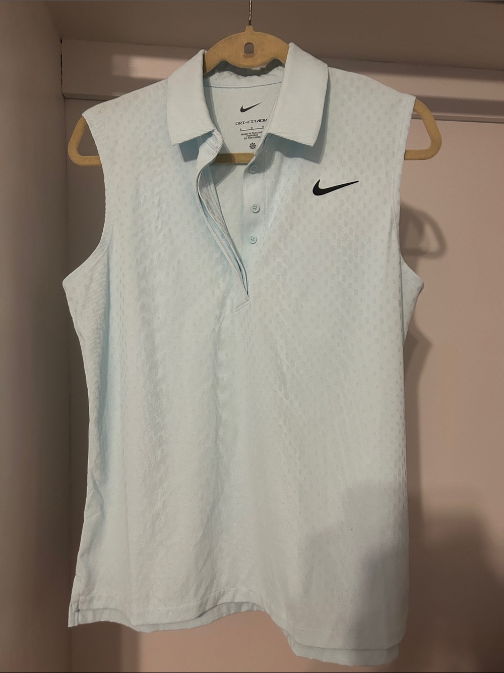 Nike Light Blue Sleeveless Golf Polo with Black Swoosh size large